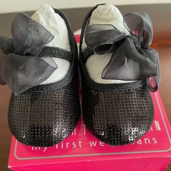 Stuart Weitzman Baby Shoes –Black NWT - size 3 – fits 6-9 months - Picture 6 of 9